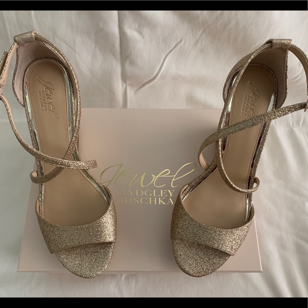 New! Jewel Badgley platform gold glitter heels